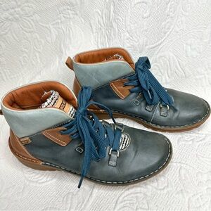 Pikolinos Cazorla W5U Leather Ankle Boots